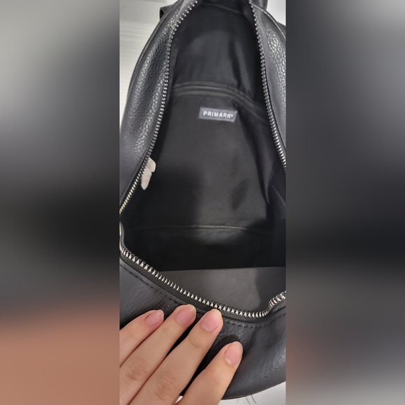 black small pack - Picture 3 of 4